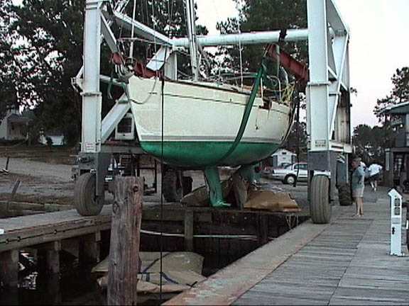 35 Yankee Point Marina Tobasco out of the water 